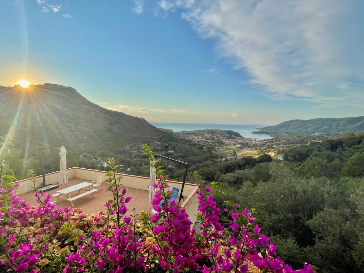 Aria Di Collina - Isola D'Elba Lägenhet Porto Azzurro Exteriör bild