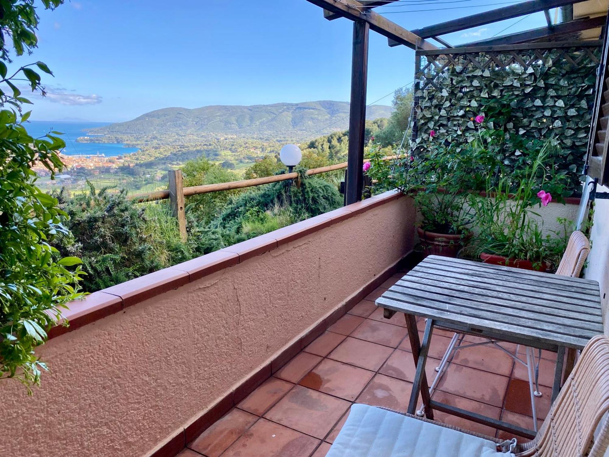 Aria Di Collina - Isola D'Elba Lägenhet Porto Azzurro Exteriör bild